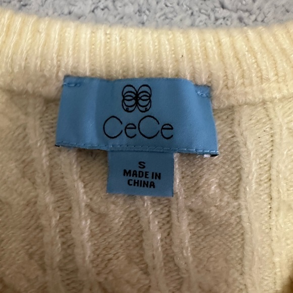 Beautiful beaded gem sweater - Picture 3 of 4